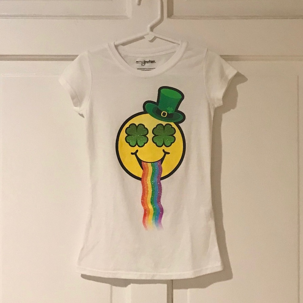 Emoji rainbow clover T-shirt